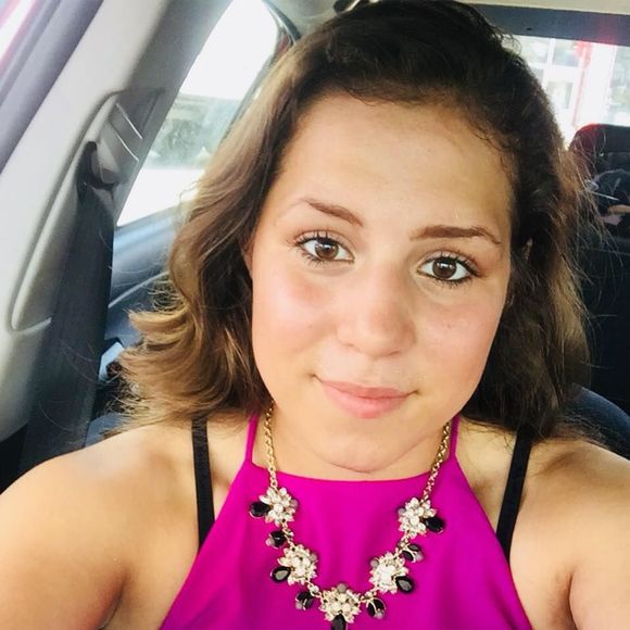 Meet your Posher, Diana - Picture 1 of 1